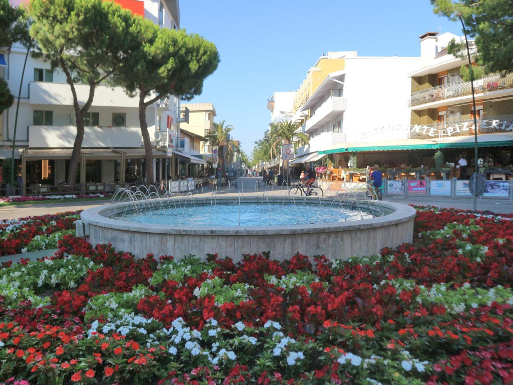 Marco Polo Apartment Lignano Sabbiadoro Exterior foto